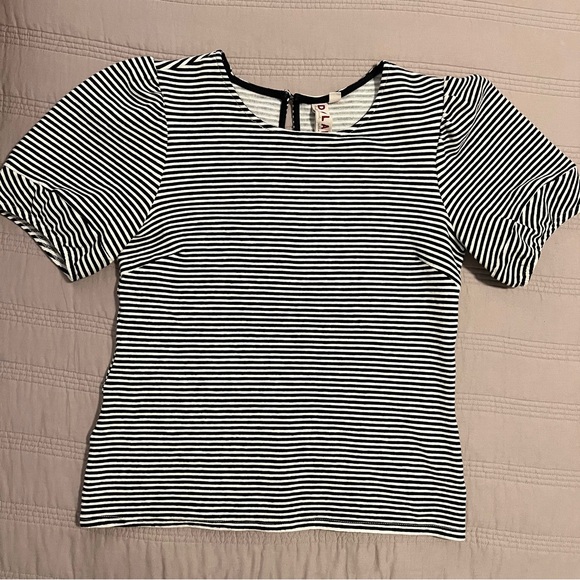 Dolan Anthropologie Black and White Striped Top - Picture 3 of 6